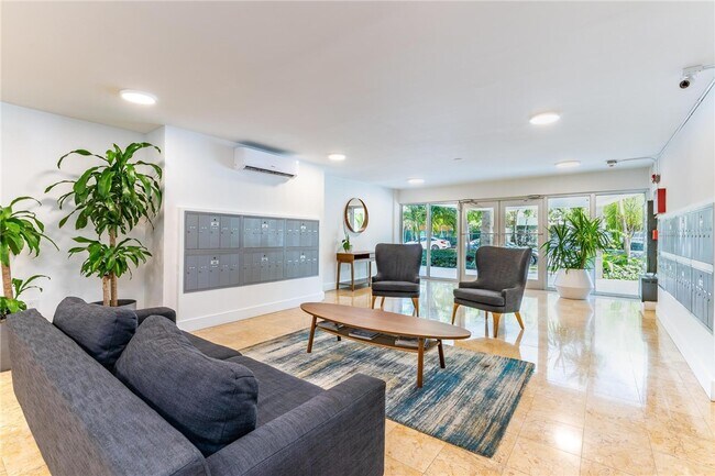 Building Photo - 9400 S Ocean Dr