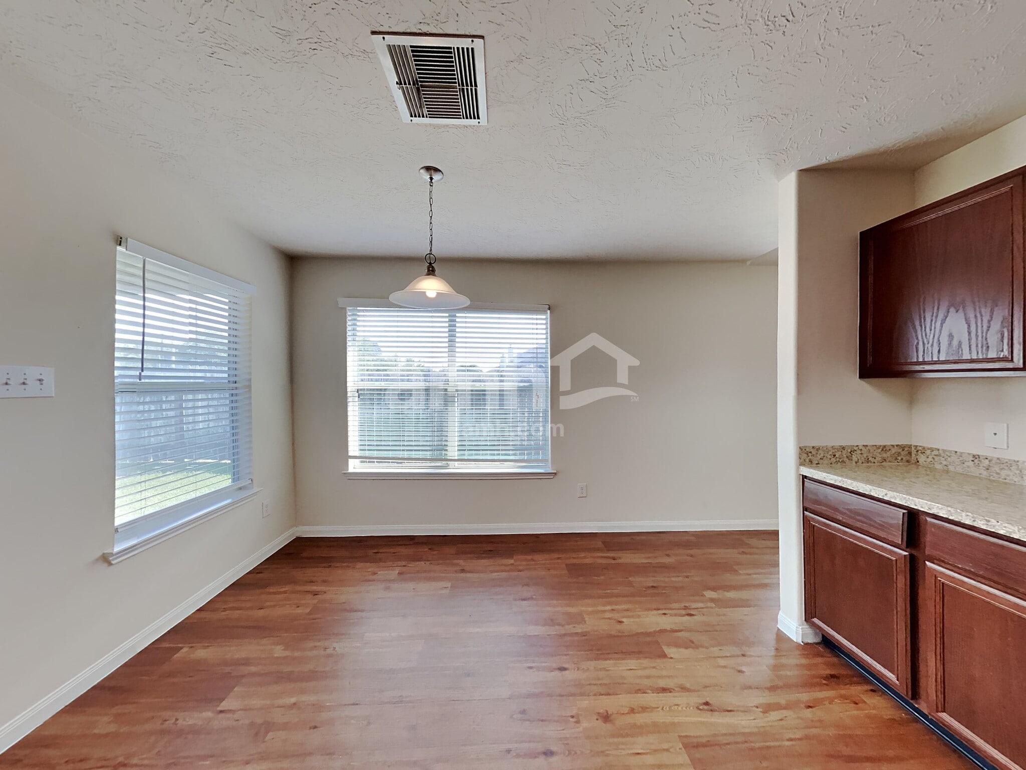 Building Photo - 3947 Hawthorn Glen Ct