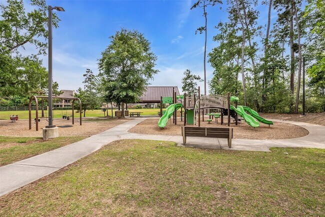 Building Photo - 32117 Magnolia River Trl