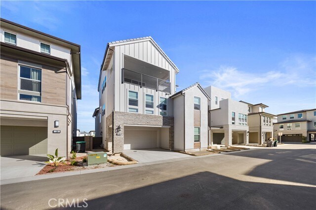 Building Photo - 120 Pin Ln