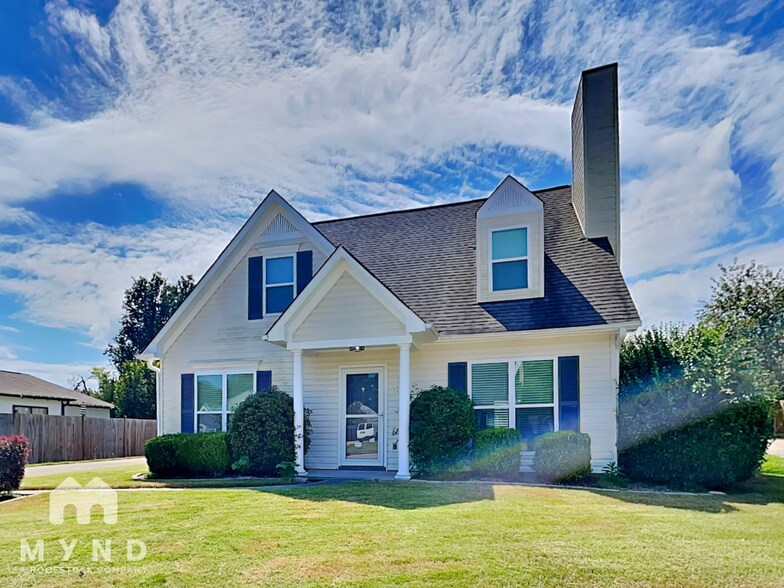 Primary Photo - 137 W Stonehaven Cir