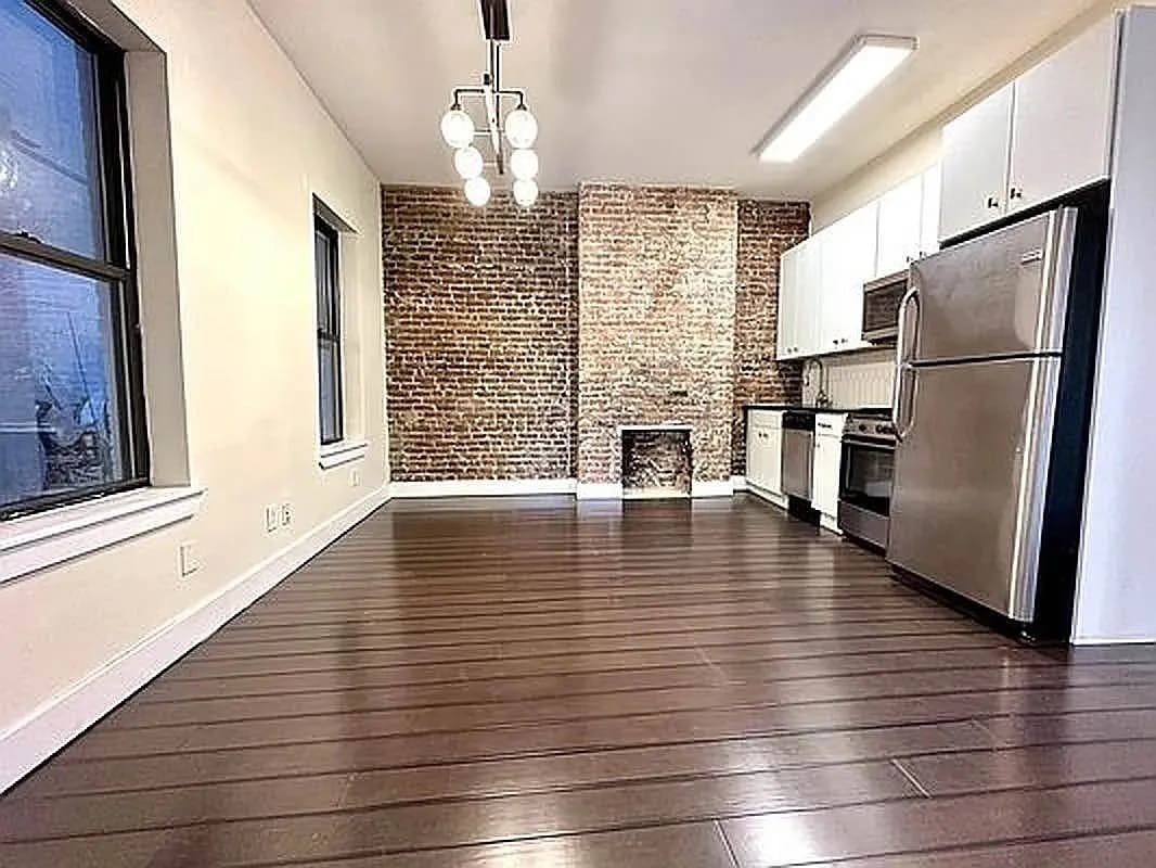 Building Photo - 1109 Fulton St