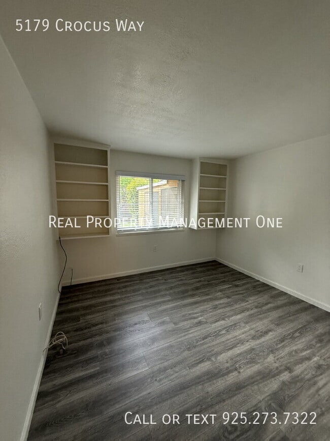 Building Photo - 5179 Crocus Way