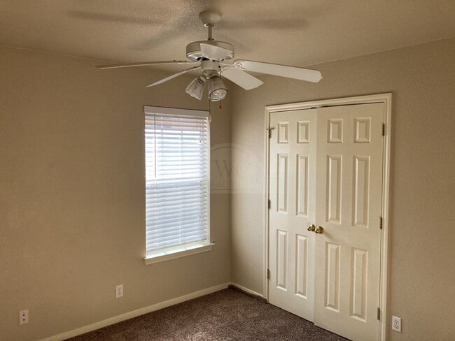 Building Photo - 4700 Pennington Ave