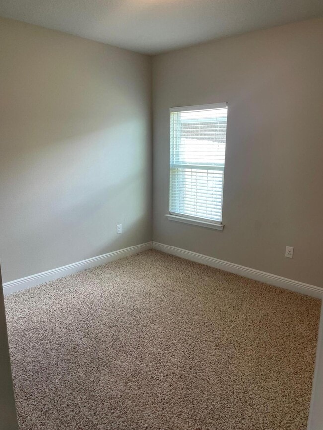 Building Photo - 3513 Moonstone Dr