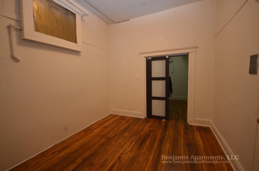 Building Photo - 25 Walbridge St