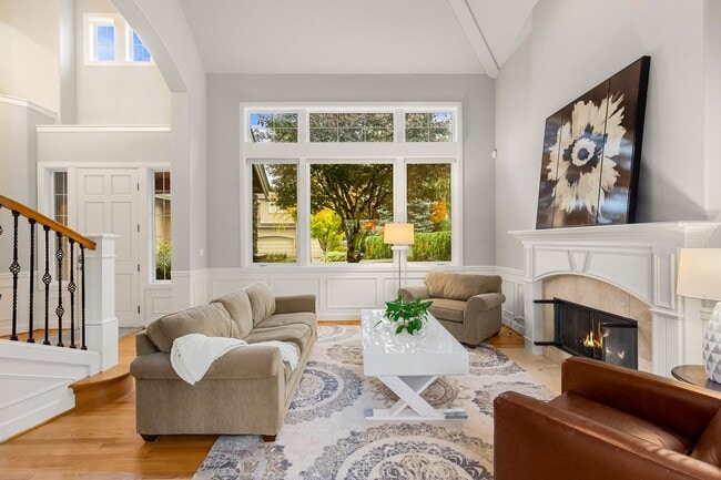 Building Photo - STUNNING Home in coveted Sterling Woods, S...