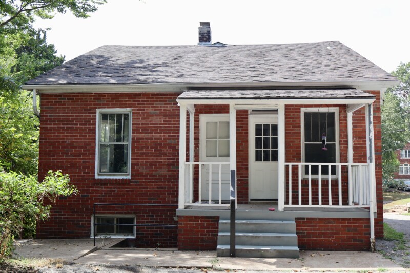 Building Photo - 2441 Hord Ave