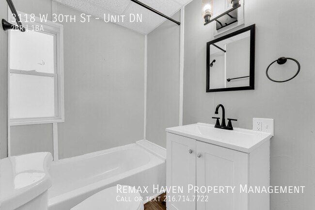 Building Photo - 3118 W 30th St