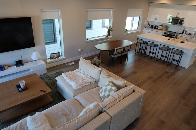 Building Photo - 4179 SE 68th Ave