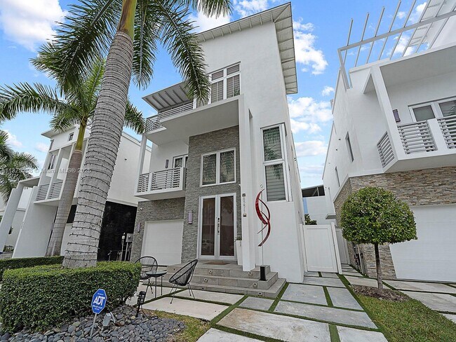 Building Photo - 8271 NW 34th St