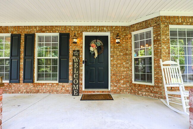Building Photo - 5804 Lanatte Ln