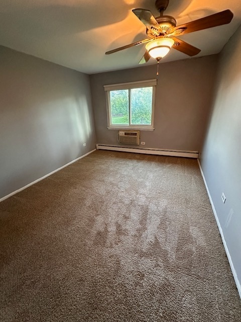 Building Photo - 745 Hill Dr