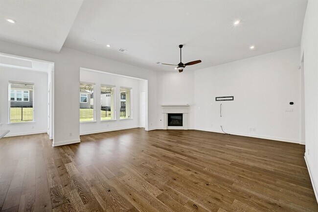 Building Photo - 2124 Bel Paese Bnd