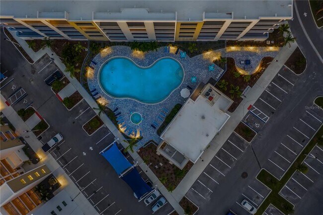 Building Photo - 1709 N Tamiami Trl