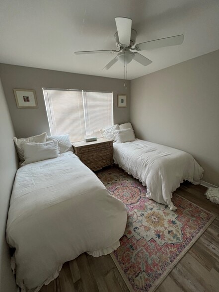 Building Photo - 412 Belle Chase Ct S