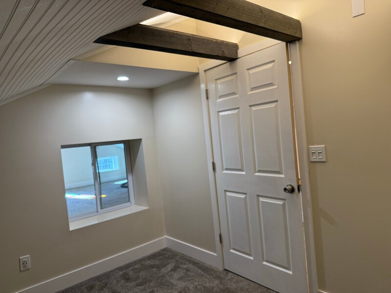 Building Photo - 7601 Hamilton Ave