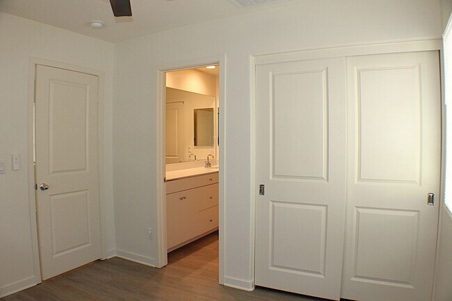 Building Photo - 3 Bed | 2.5 Bath | 1,733 Sq Ft | Built 2021 | Gated Community