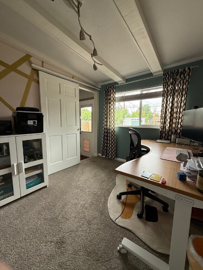 Building Photo - Stylish Mid-Century Modern Retreat in Litt...
