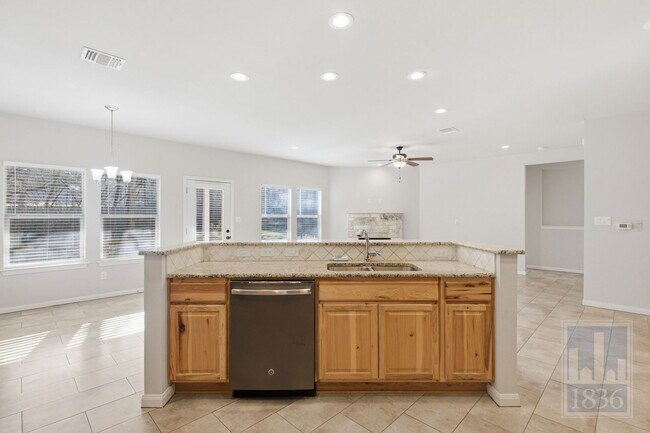 Building Photo - 14605 Running Deer Trail