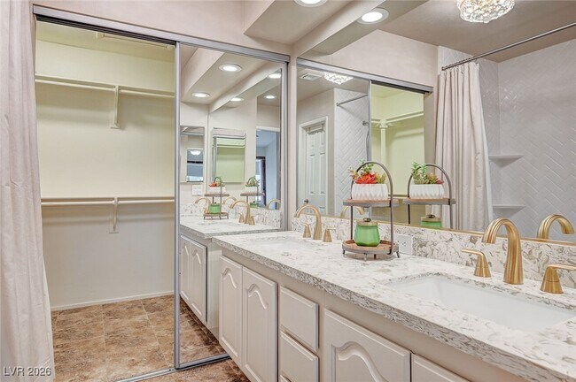 Building Photo - 7808 Bluewater Dr