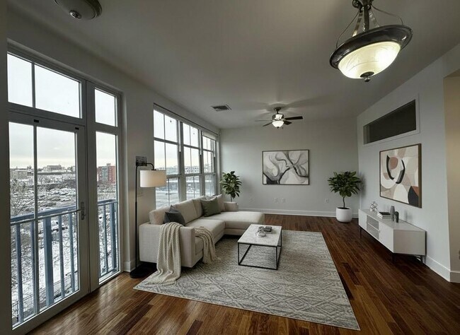 Building Photo - 55 Mallory Ave