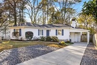 Building Photo - 2226 Melante Dr NE