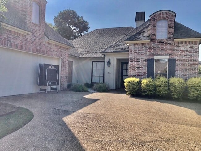 Building Photo - GATED NORRIS FERRY LANDING-BEAUTIFUL 4/2 HOME