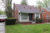 Building Photo - Spacious 3 Bedroom - 1 Bath - Redford - $1...
