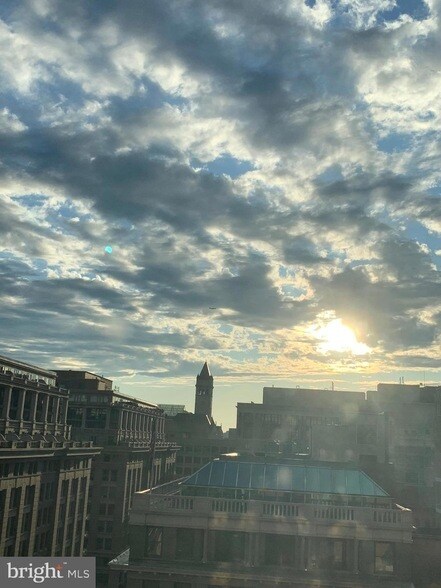 Building Photo - 631 D St NW