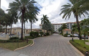 Building Photo - 4350 NW 79th Ave