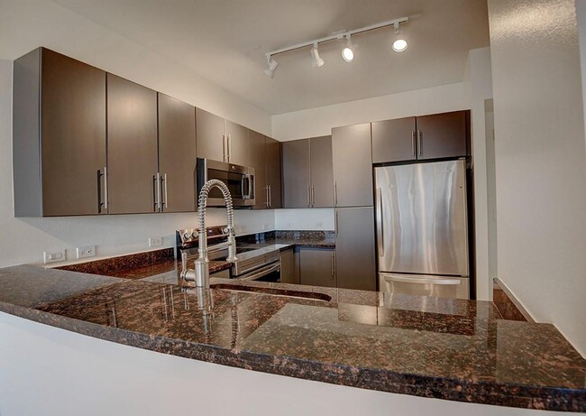 Building Photo - 54 Rainey St