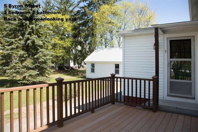 Building Photo - 5 Byron St