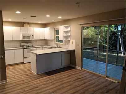 Building Photo - 6 MONTHS RENTAL - Private Bedroom for Rent...