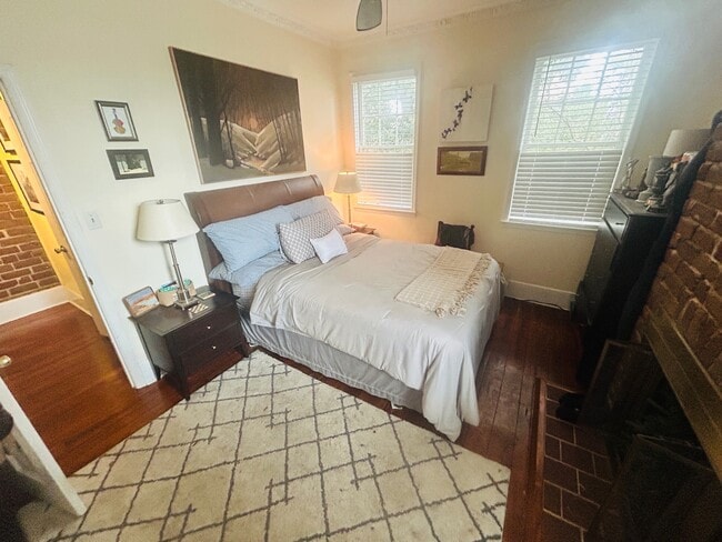 Building Photo - 415 Price St