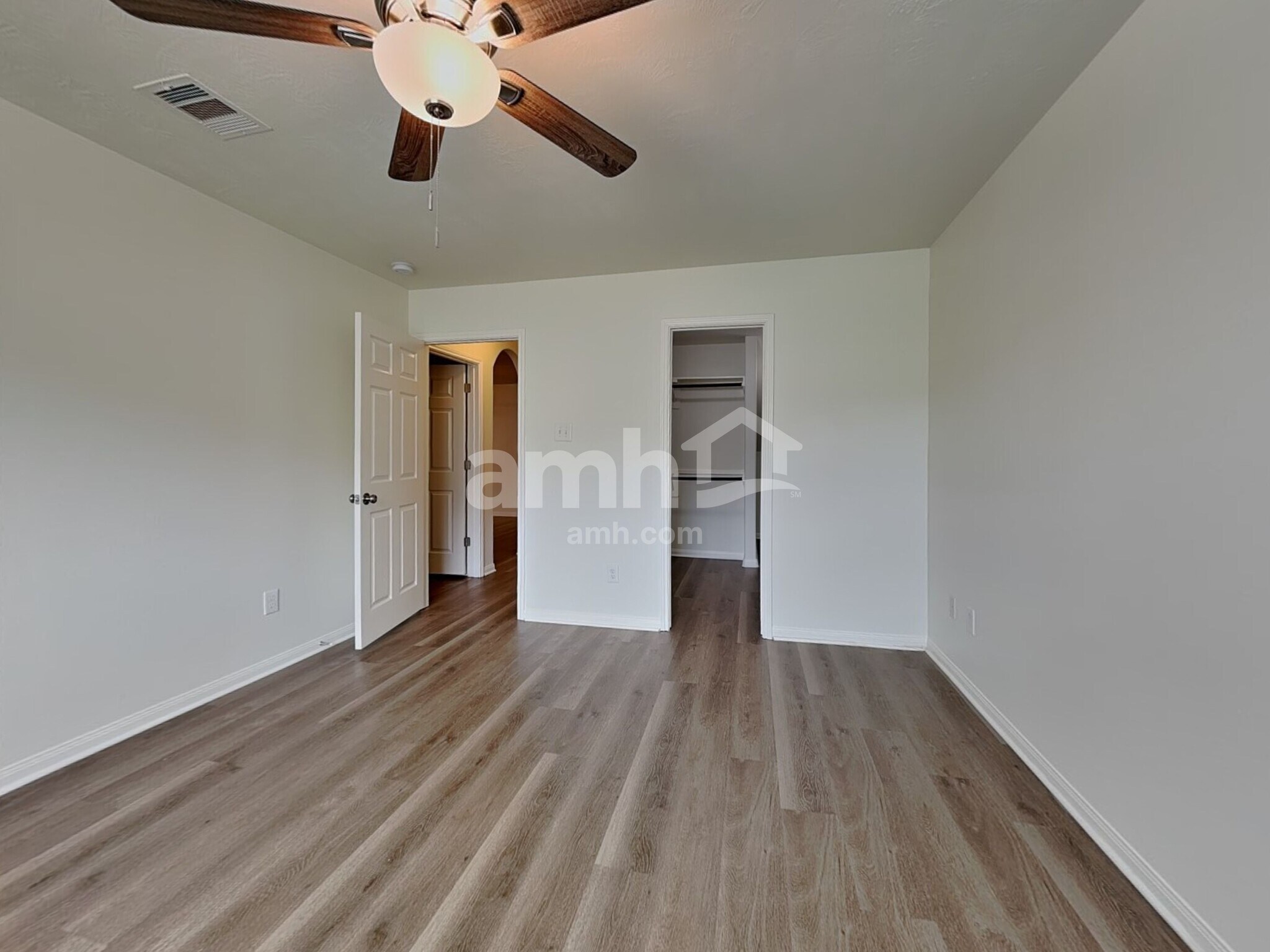 Building Photo - 910 Redcrest Springs Ct