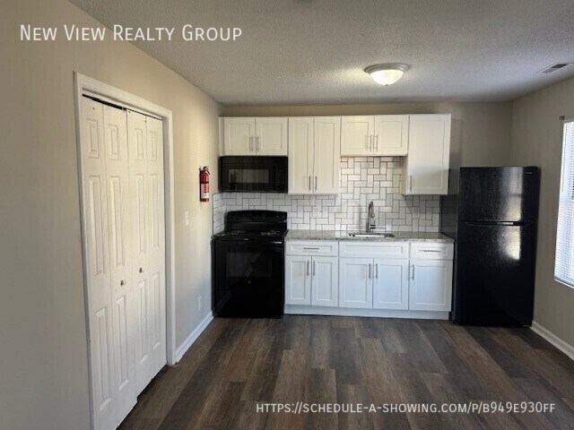 Building Photo - 233 Hoskins Mill Ln