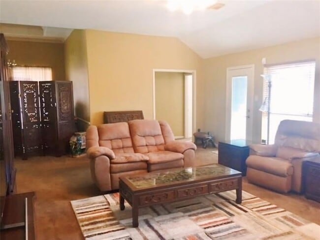 Building Photo - 23223 Diamond Knoll Ct