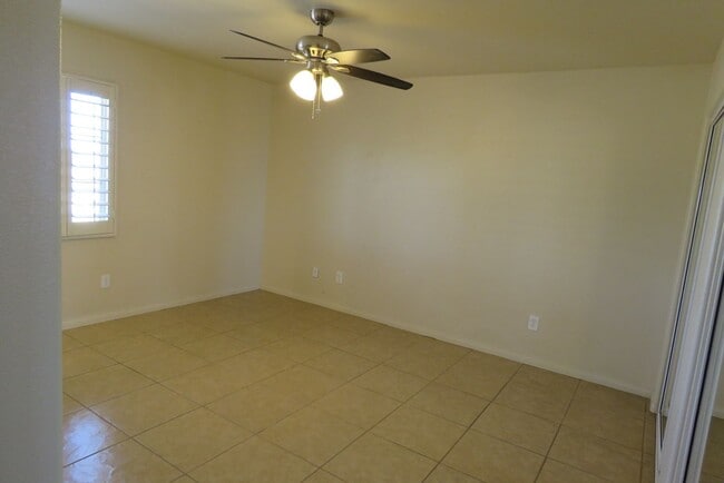 Building Photo - Beautiful 3/2 home in Friendly Hills!