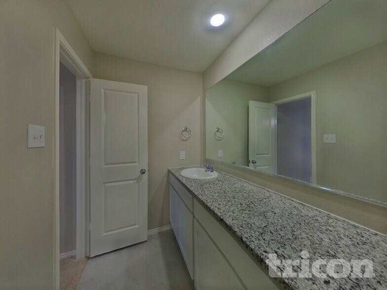 Building Photo - 11856 Mancos Trl