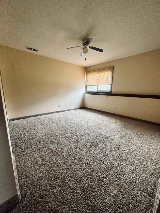 Building Photo - 8421 Brunswick Ave N