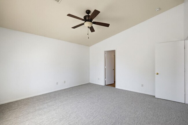 Building Photo - 23851 W Lasso Ln