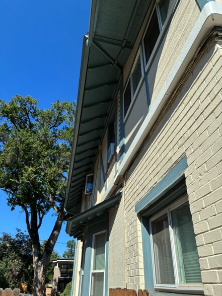 Building Photo - 1530 Adams St