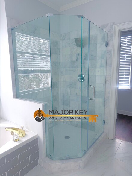 Building Photo - 7025 Bavarian Wood Pl