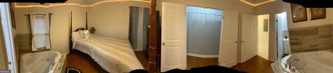 Building Photo - 825 S Forest Lake Dr