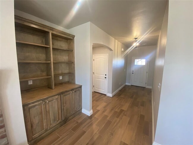 Building Photo - 4509 Black Mesa Ln