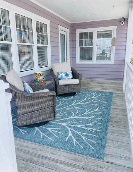 Front porch/deck - 101 Lumina Ave N
