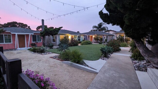 Building Photo - 4875-4887 Naples St - 4883 (Purple-4)