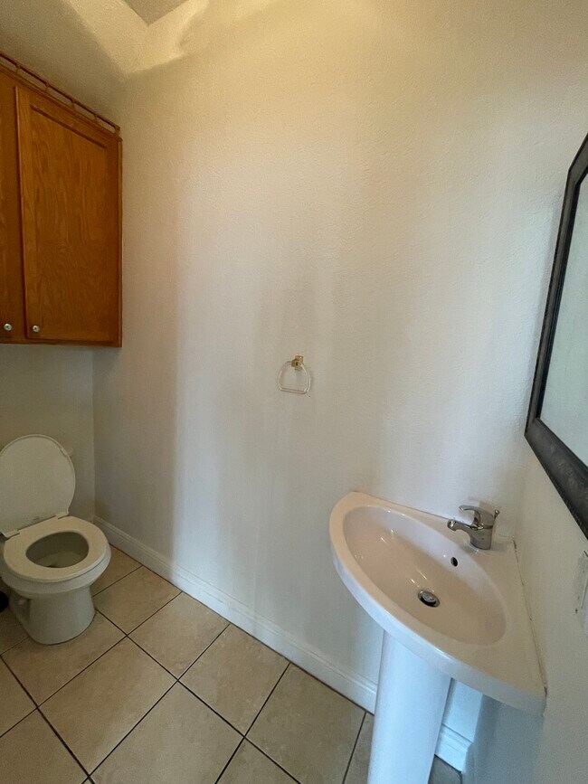 Building Photo - 122 Key Haven Ct
