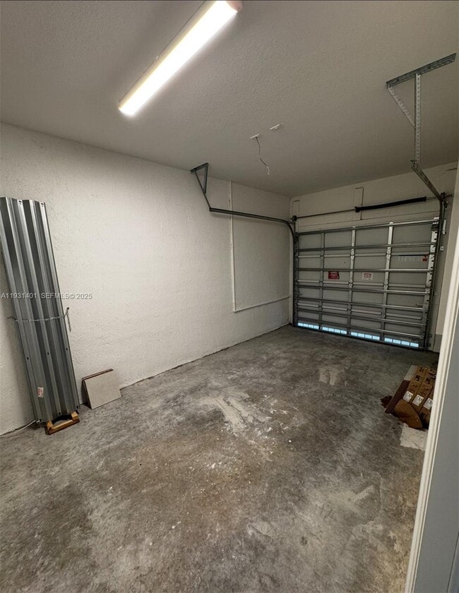 Building Photo - 112 SW 184th Way